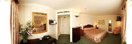 Hotel Mercer Enniskerry Exterior photo